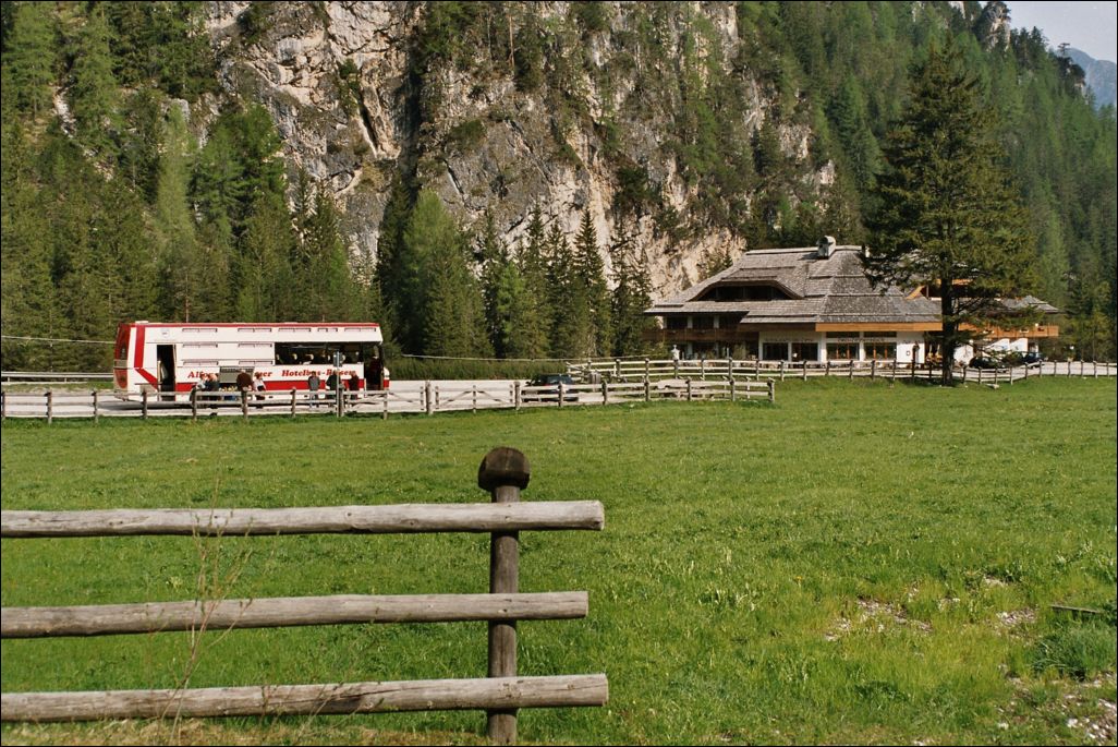 Dolomiten, Hotelbus